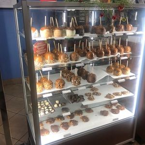 Meet your Posher, Shekinah